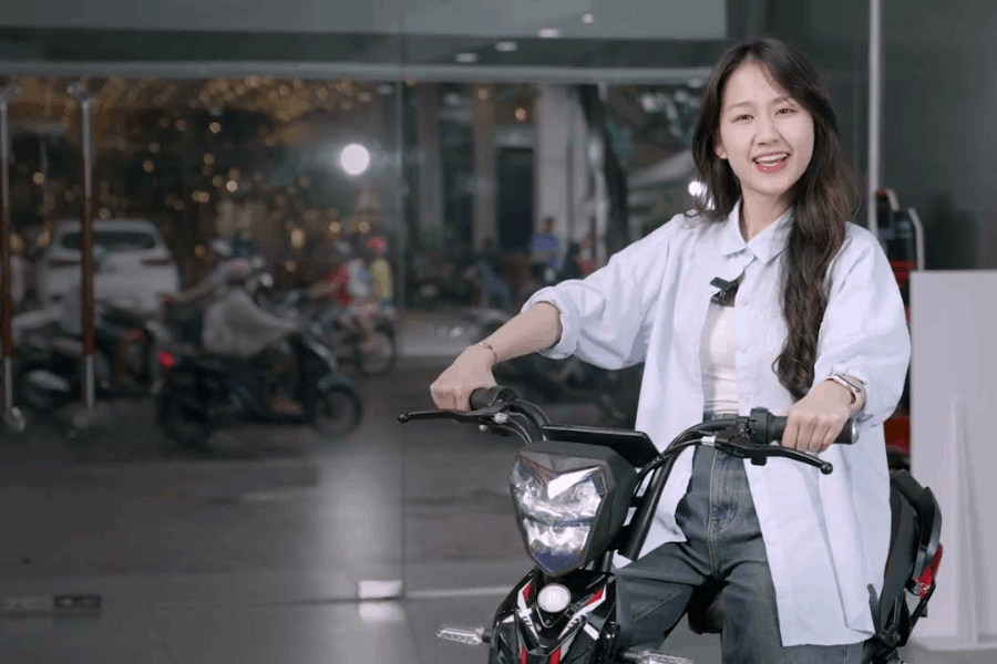 showroom move quan 1