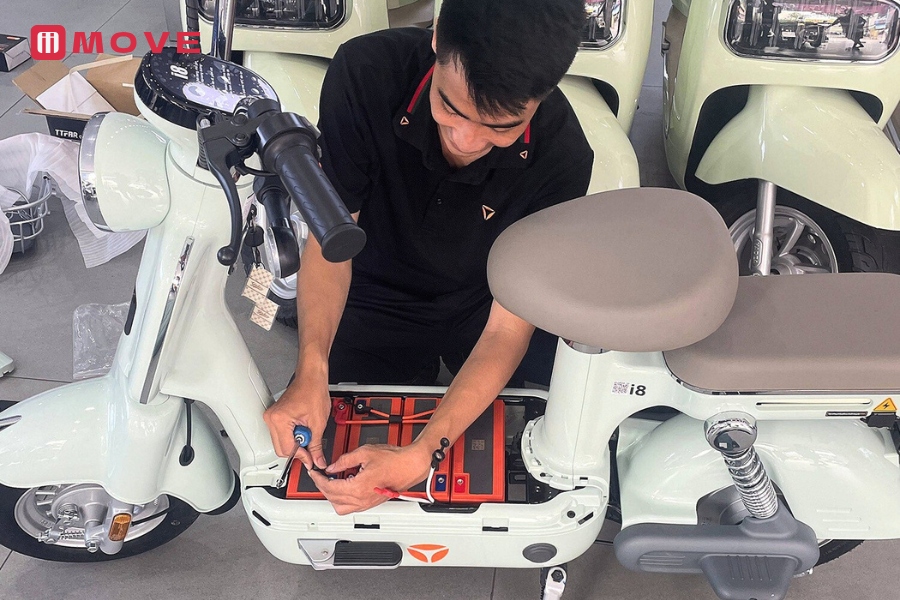 Hướng dẫn cách phục hồi bình ắc quy xe đạp điện